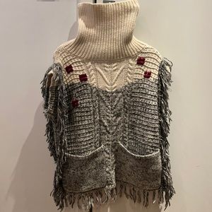 Scotch&Soda wool Knit short sleeve sweater with tassels. Never worn